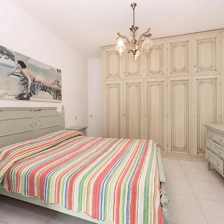 Sale Marino - Goelba
