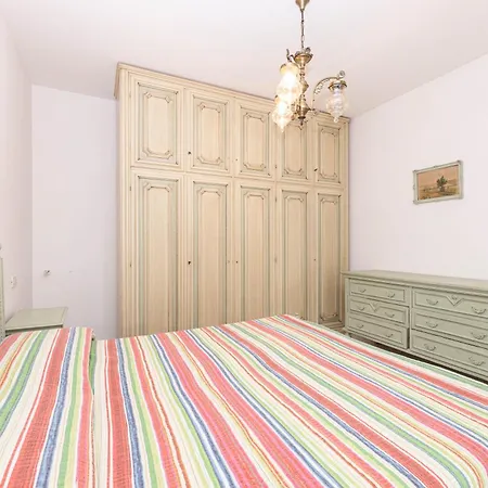 Sale Marino - Goelba *